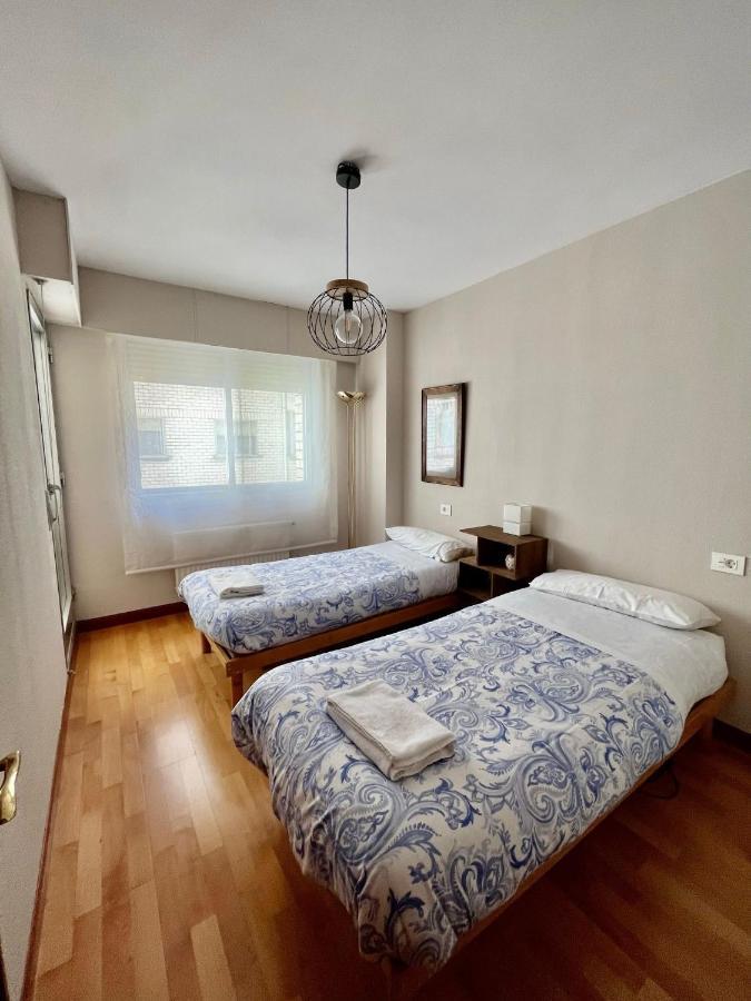 Atuaire Home Agradable Apartamento En El Centro De Burgos Parking Incluido Екстер'єр фото